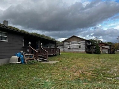 Exceptional investment property offering two homes, a barn, and - photo 2