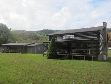 Exceptional investment property offering two homes, a barn, and - photo 3