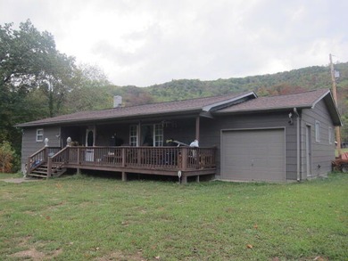 Exceptional investment property offering two homes, a barn, and - photo 9