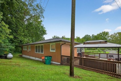 Welcome to 8 Taylor Rd, located in the heart of the picturesque