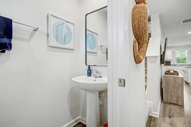 Welcome to your next home or investment opportunity! This - photo 14