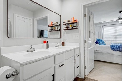 Welcome to your next home or investment opportunity! This - photo 19