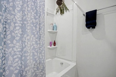 Welcome to your next home or investment opportunity! This - photo 23