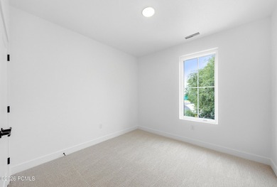 A new benchmark for Provo luxury living is rising just minutes - photo 32