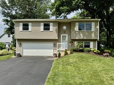 First time on the market! This move-in ready, one-owner home in - photo 2