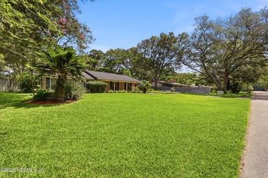 Welcome home to this beautifully maintained all-brick 3-bedroom - photo 45