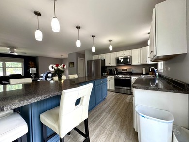 First time on the market! This move-in ready, one-owner home in - photo 9