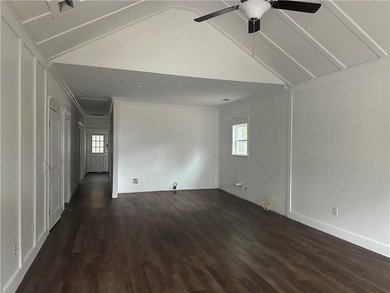 New Construction- Move In ready in Darien Georgia! This build - photo 2