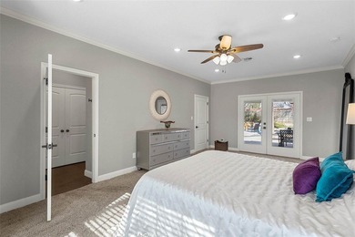 2022 built Waco home - Wooded 0.352 acre lot - Open concept - photo 11