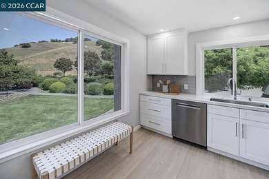 Experience the perfect blend of sophisticated living and natural - photo 13
