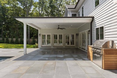 New custom home that blends modern and traditional living - photo 13