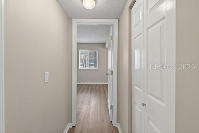 Lovely villa on the south end perfect for full-time residents or - photo 15