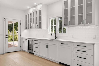 New custom home that blends modern and traditional living - photo 16