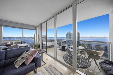 Incredible value in Blue Bay Tower! This high-floor 3-bed, 2 - photo 8