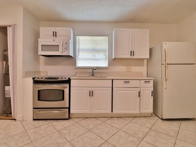 Prime investment opportunity at 3024 W Dixie Blvd, Fort Pierce! - photo 9
