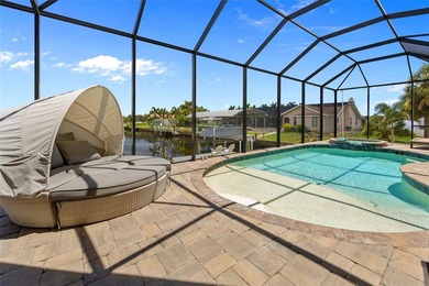 QUICK SAILBOAT ACCESS! Impressive 3-bedroom, 2.5-bath, 3-car - photo 30