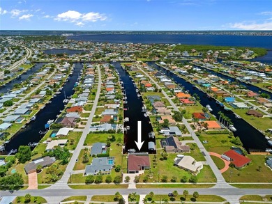 QUICK SAILBOAT ACCESS! Impressive 3-bedroom, 2.5-bath, 3-car - photo 36