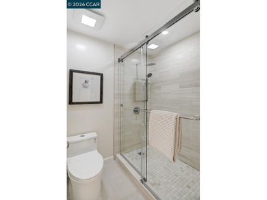Experience the perfect blend of sophisticated living and natural - photo 37