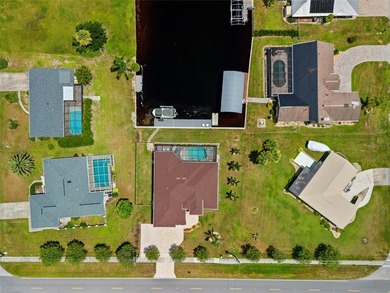 QUICK SAILBOAT ACCESS! Impressive 3-bedroom, 2.5-bath, 3-car - photo 37