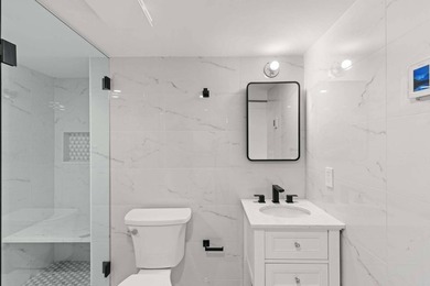 New custom home that blends modern and traditional living - photo 38