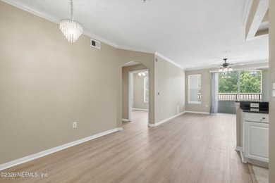 Welcome to Villa Medici - a beautifully updated condo in - photo 4
