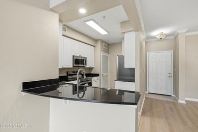 Welcome to Villa Medici - a beautifully updated condo in - photo 8