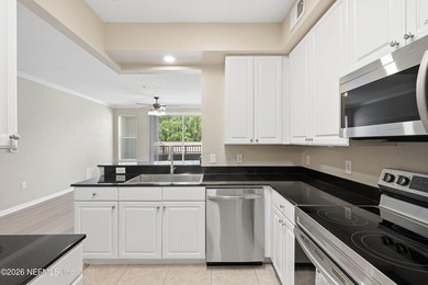 Welcome to Villa Medici - a beautifully updated condo in - photo 9