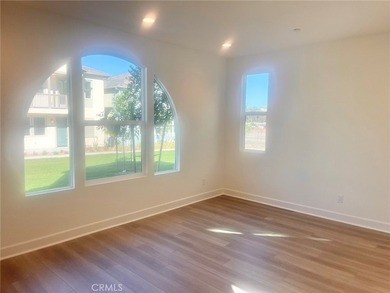 407 Belair Walk - photo 2