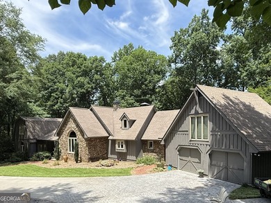 Amazing opportunity to own a 27+ acre equestrian/gentleman farm - photo 2