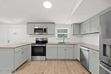 Rarely does a property offer this much freedom, flexibility, and - photo 14