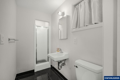 Fantastic property on nearly an acre with territorial views and