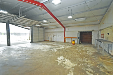 2 BLDGS = 4,592 SQFT, 9.977 ACRES, 1 MILE TO LEGENDARY LAKE FORK - photo 20