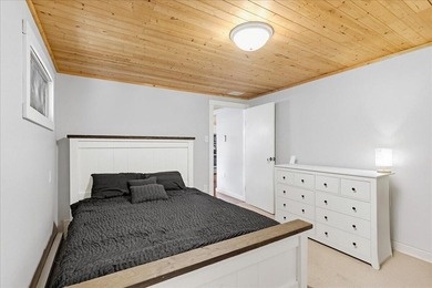 Nestled in the heart of lake living, this charming cottage - photo 24