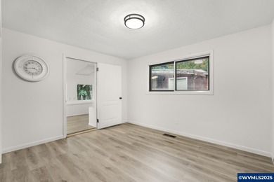 Fantastic property on nearly an acre with territorial views and