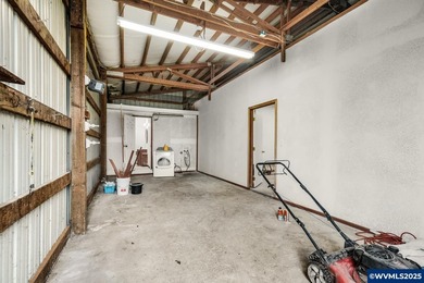 Fantastic property on nearly an acre with territorial views and