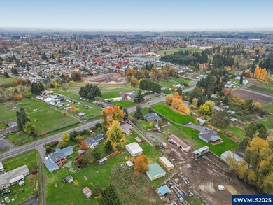 Fantastic property on nearly an acre with territorial views and