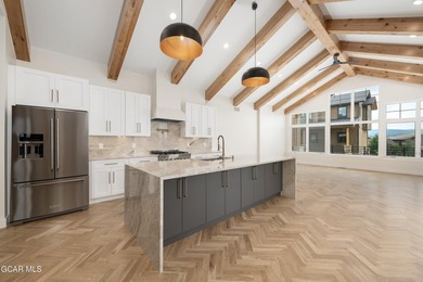 New construction luxury. This home offers great main floor - photo 9