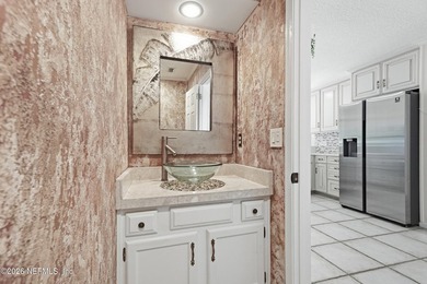 Welcome to this beautiful 4-bedroom, 2.5-bath home in the heart - photo 14