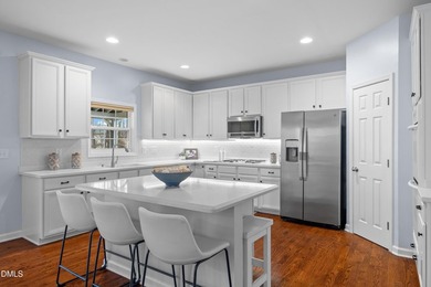 Welcome to 2813 Carriage Meadows Drive, a goregous 5-bedroom - photo 20