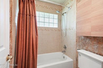 Welcome to this beautiful 4-bedroom, 2.5-bath home in the heart - photo 23