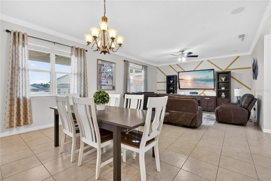 Discover this stylish, spacious, and well-kept 4-bedroom, 2 - photo 10