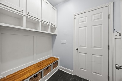 Welcome to 2813 Carriage Meadows Drive, a goregous 5-bedroom - photo 30