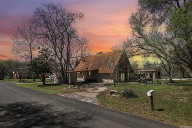 Lake Seguin Home For Sale in Seguin Texas