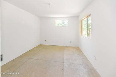 Beautiful all-season 3bd/2ba home on 5 secluded acres at Priest - photo 50