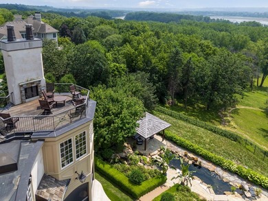 Welcome to the *Tramonto* house, a European inspired French - photo 3