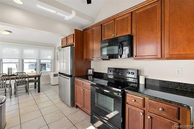 Enjoy the best of waterfront living on all-sports Lake St - photo 10
