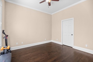 This exceptional 5 bedroom, 4 bath custom home with over 6,000 - photo 14
