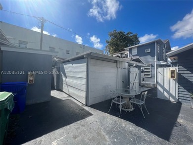 PRIME MULTI-FAMILY INVESTMENT OPPORTUNITY / T4-R ZONED. Rare - photo 16