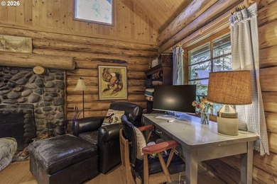 Experience a unique log cabin getaway at Fishhawk Lake, built - photo 17