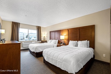 Exciting Investment Opportunity: Quality Inn Hotel at the mouth - photo 9